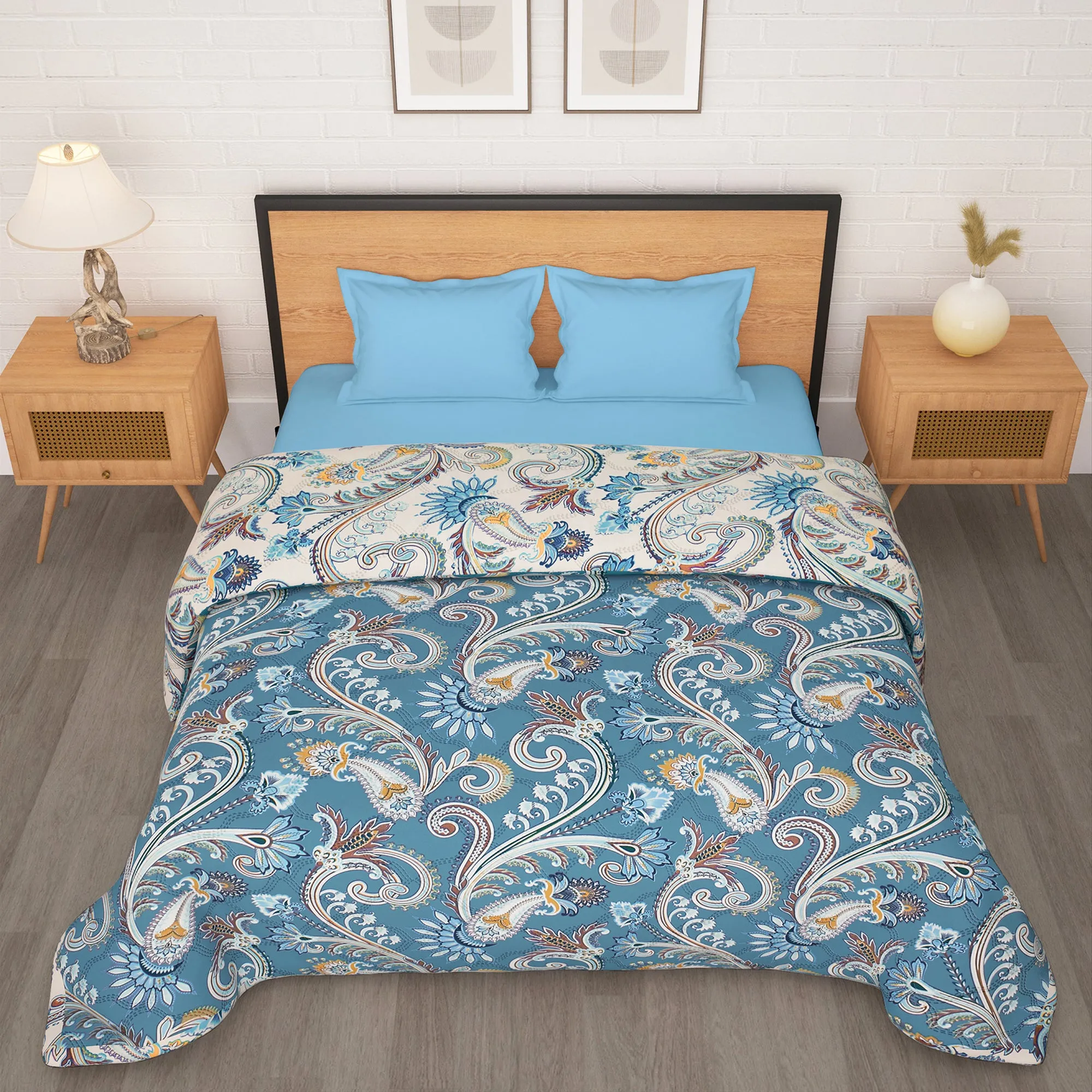 180 GSM Blue Floral Microfiber Fusion Reversible Double / Single Comforter