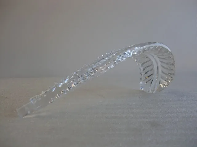 8" Glass Etched Leaf