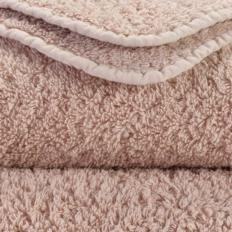 Abyss Super Pile Bath Towel 28x54 Primrose 518