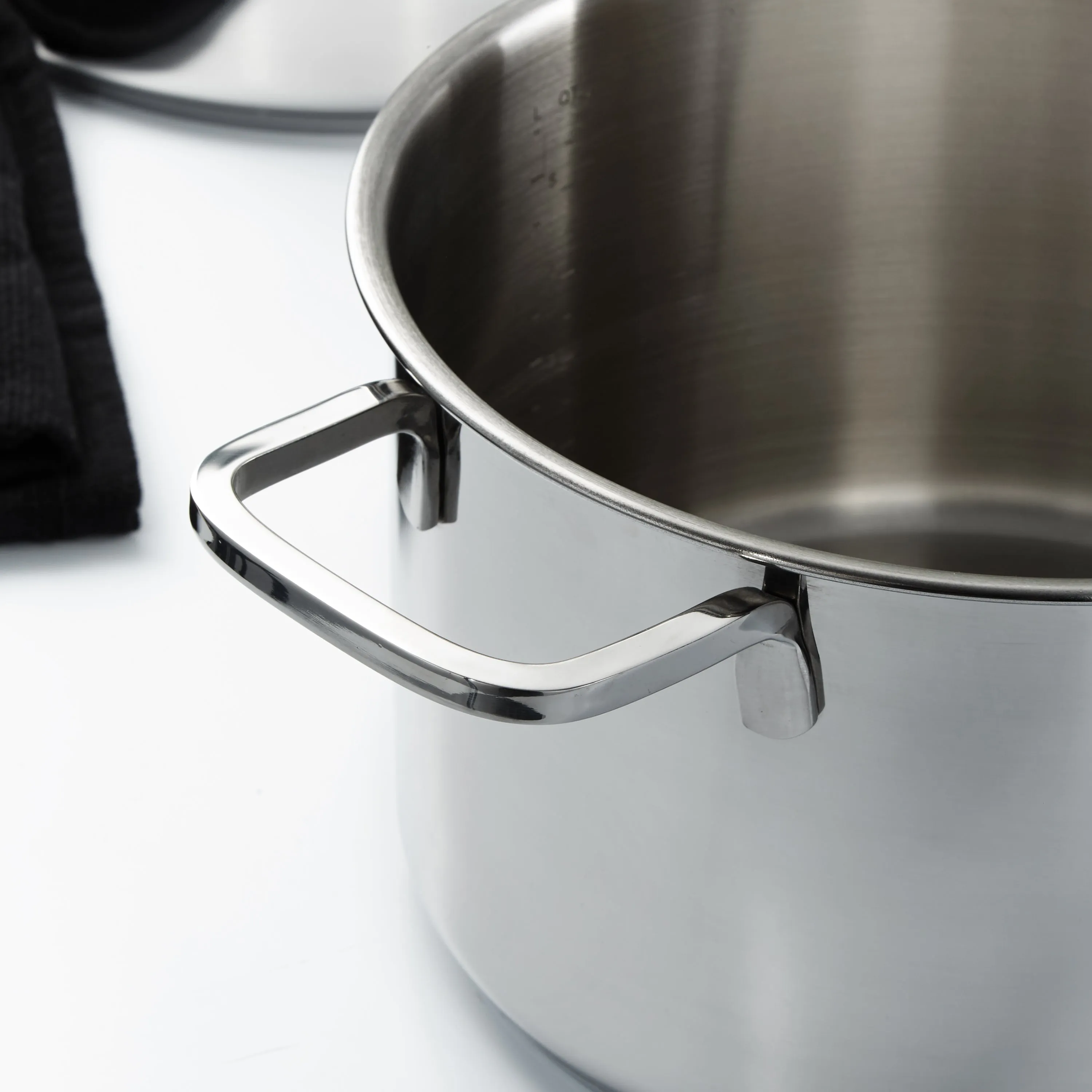 BergHOFF DiNA Helix Recycled 18/10 Stainless Steel 10" Stockpot 7qt., Glass Lid