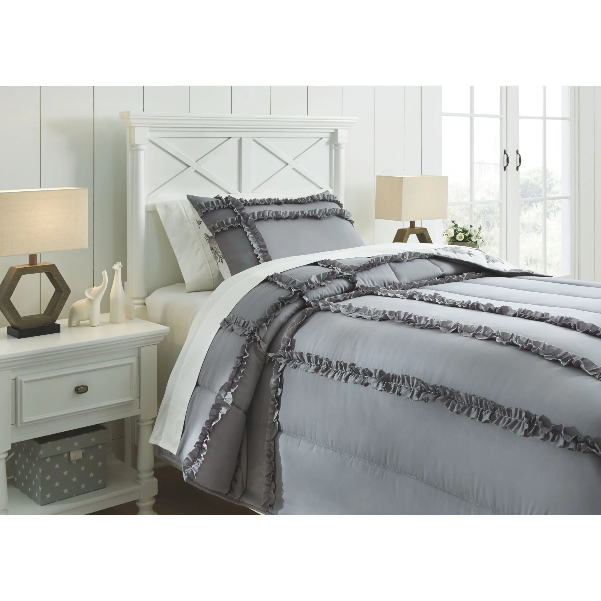 Meghdad Twin Comforter Set