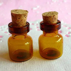 Mini Glass Vials with Corks (18mm x 13mm / BROWN / 0.5ml / 2pcs) Dollhouse Poison Bottle Miniature Chemical Jar Tiny Glass Vile Pendant MC19