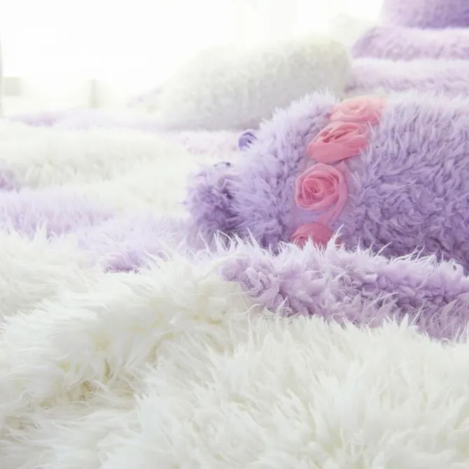 Noble Purple and White Color Block Luxury 4-Piece Velvet Fluffy Bedding Set/Duvet Cover